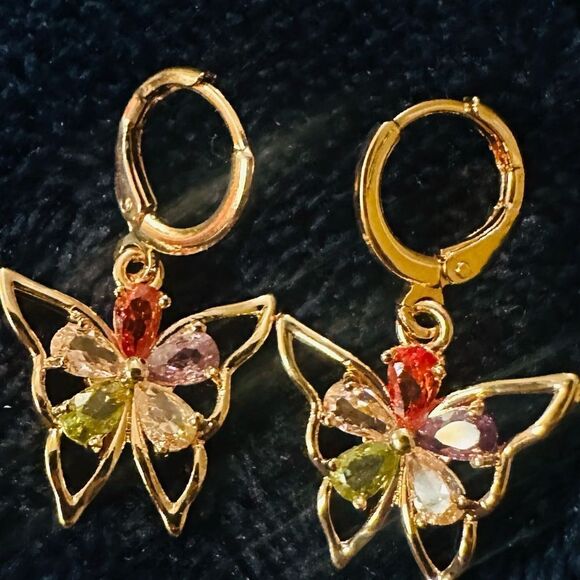 ☀️NEW☀️Gold Butterfly Earrings with Multicolor Gemstones - Picture 2 of 8